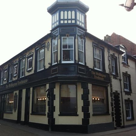 The Wellington Pub Кромер Экстерьер фото